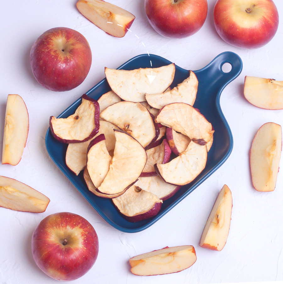 看得到的切片紋理，質感細緻，嚴選鮮鮮水果，使用形狀完整飽滿的新鮮蘋果切片製成，吃得到的原汁原味！